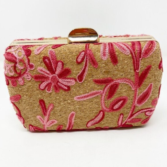 D'MARGEAUX NEW YORK | Pink Embroidered Floral Cork Clutch w/Crossbody Chain - Picture 4 of 8